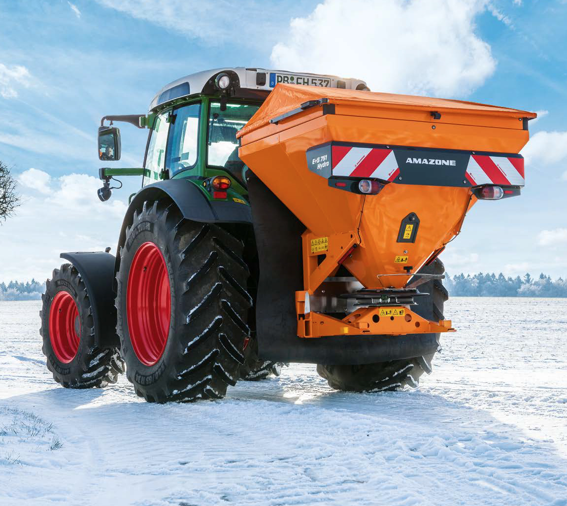 Amazone EK-S centrifugalspridare är 3-punktsburen och är utmärkt för snö- och halkbekämpning.